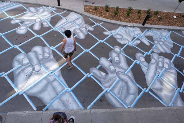Impressive-Giant-Paintings-on-the-Concrete-by-Roadsworth-10-900x600