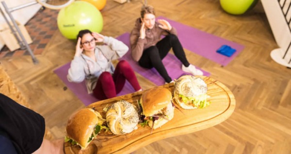 a-pop-up-london-restaurant-where-you-pay-for-meals-by-exercising-805x427